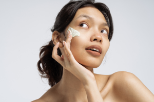 Skin Cycling Explained: A Smarter Skincare Routine