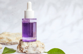 Bakuchiol Benefits: Natural, Gentle Alternative to Retinol for Skin