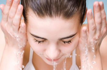 Double Cleansing Basics: Clean Deeper Without Stripping Your Skin
