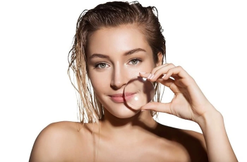 Fight Smile Lines: Your Skincare Guide to Youthful Skin