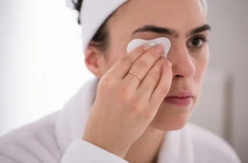 Skincare Secrets: How to Properly Remove Your Makeup Daily