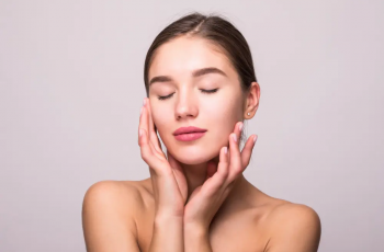 How to Apply Face Serum the Right Way
