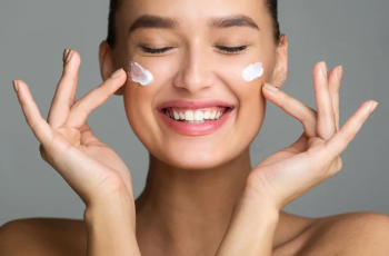 Is Carrageenan Good for Skin? Hydration, Texture, and More