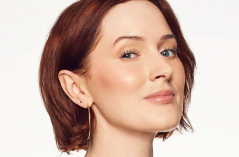 Sofie Pavitt Launches Skincare Line with Mandelic Acid Sofie Pavitt Launches Skincare Line with Mandelic Acid