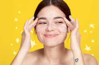 Exfoliating Before a Mask: The Secret to Glowing Skin